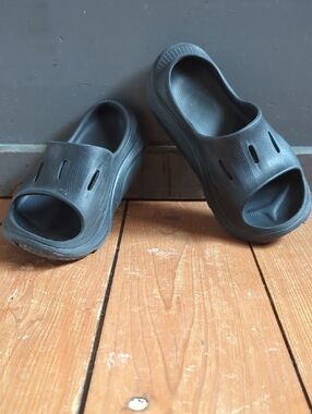 30-Hoka Black Slip-On Foam Slide Sandals